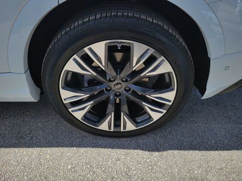 New 2026 Audi Q8 Premium Plus AWD/4WD image 29