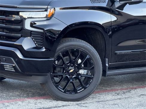 New 2026 Chevrolet Silverado 1500 High Country w/ High Country Premium Package image 8