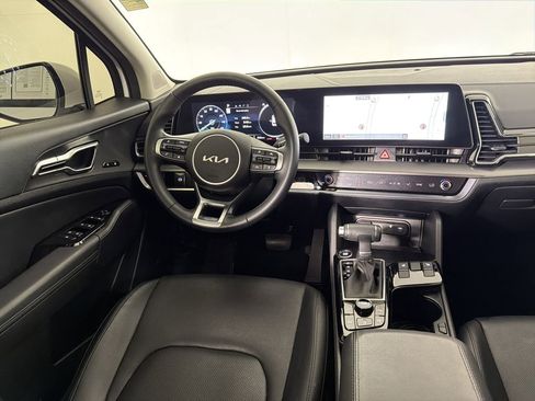Used 2025 Kia Sportage SX image 21