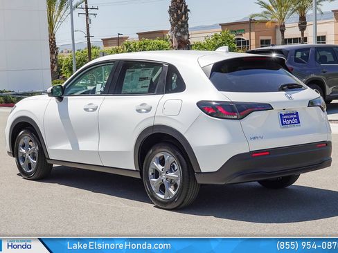 New 2027 Honda HR-V LX image 9