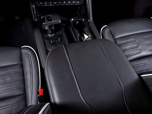 Used 2024 GMC Sierra 1500 AT4X w/ AT4X AEV Edition image 37