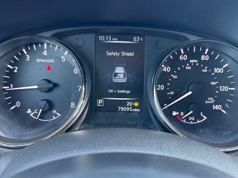 Used 2017 Nissan Rogue SV w/ SV Premium Package AWD/4WD image 8