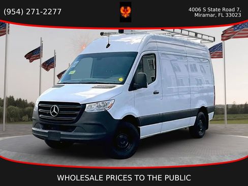 Used 2022 Mercedes-Benz Sprinter 2500 image 1