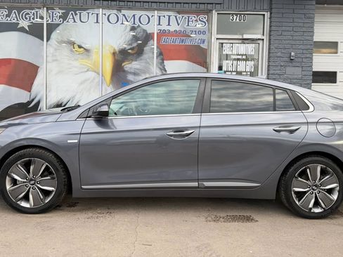 Used 2017 Hyundai Ioniq Limited FWD image 6