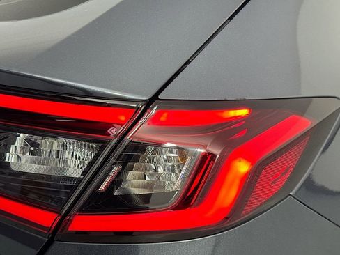 Used 2023 Honda Civic EX-L image 35