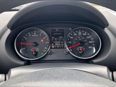 Used 2013 Nissan Rogue S image 22