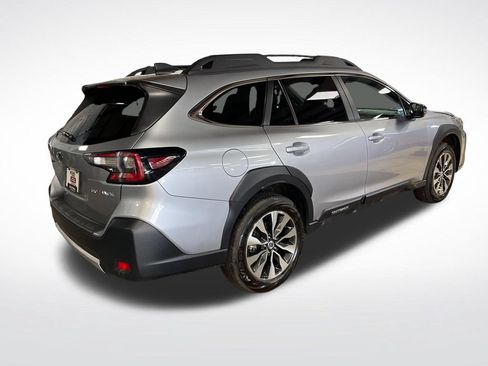 Certified 2025 Subaru Outback Limited AWD/4WD image 6