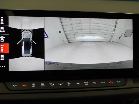 Used 2024 Dodge Charger R/T w/ Plus Group image 33