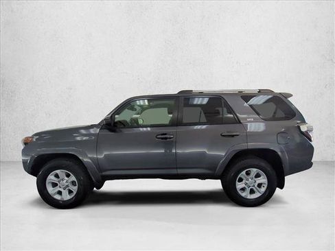 Used 2021 Toyota 4Runner SR5 AWD/4WD image 9