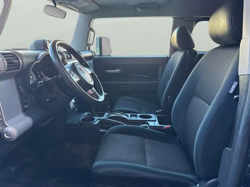 Used 2008 Toyota FJ Cruiser 4WD image 14