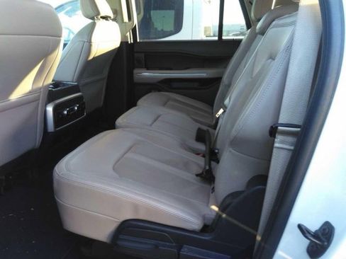 Used 2024 Ford Expedition Max Limited image 3
