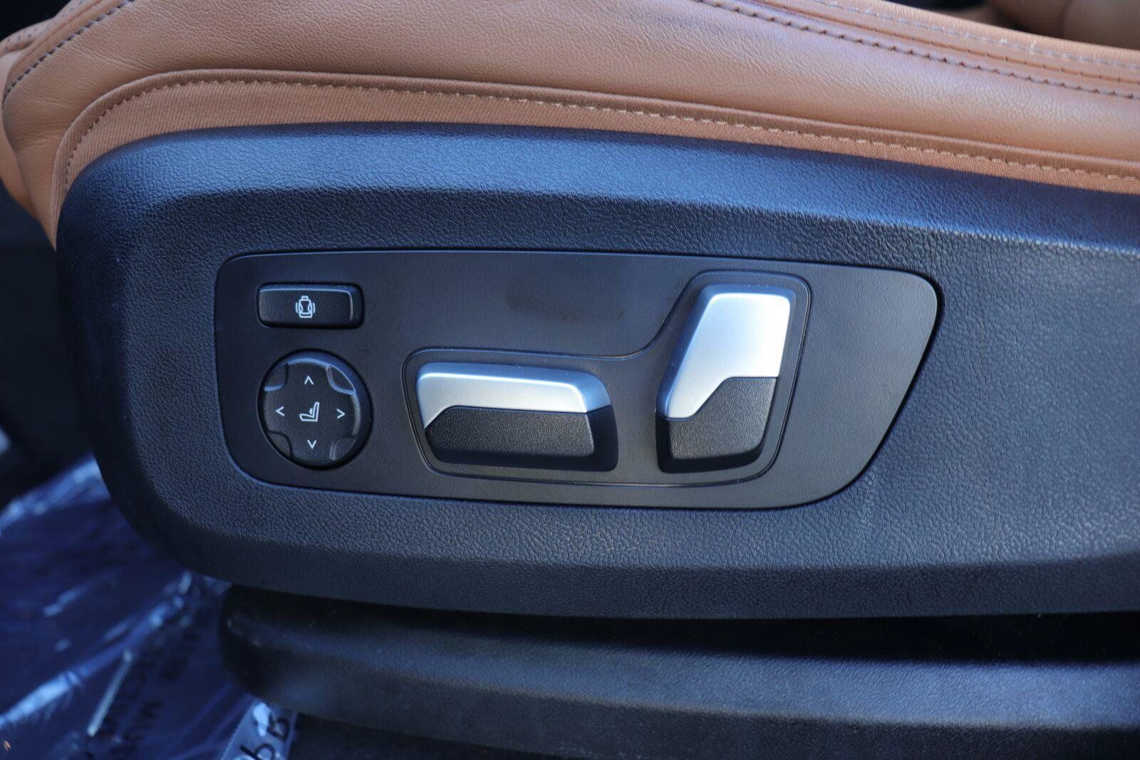 Used 2024 BMW X5 sDrive40i w/ Executive Package RWD image 26