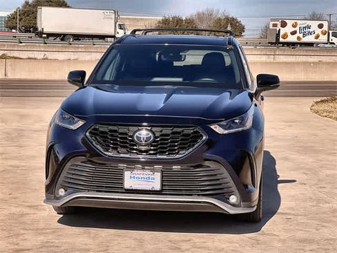 Used 2022 Toyota Highlander XSE image 7