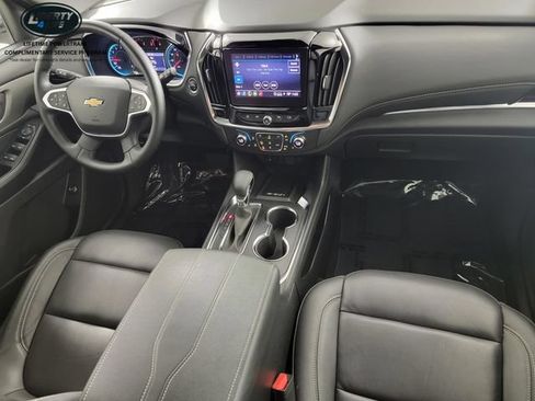 Used 2024 Chevrolet Traverse LT AWD/4WD image 32