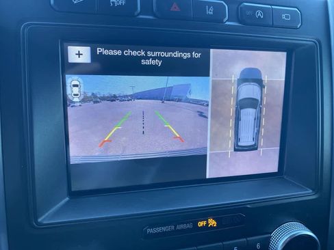 Used 2019 Ford Expedition Platinum image 16