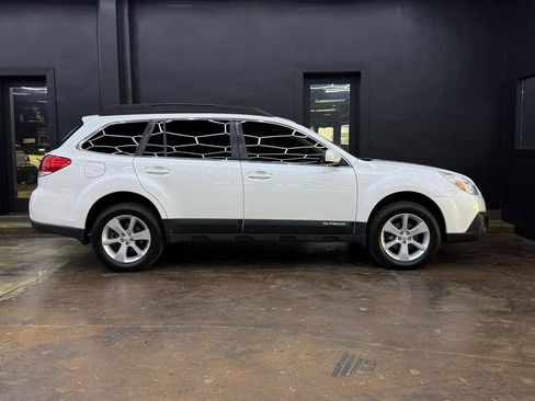 Used 2013 Subaru Outback 2.5i Premium w/ All-Weather Pkg image 10