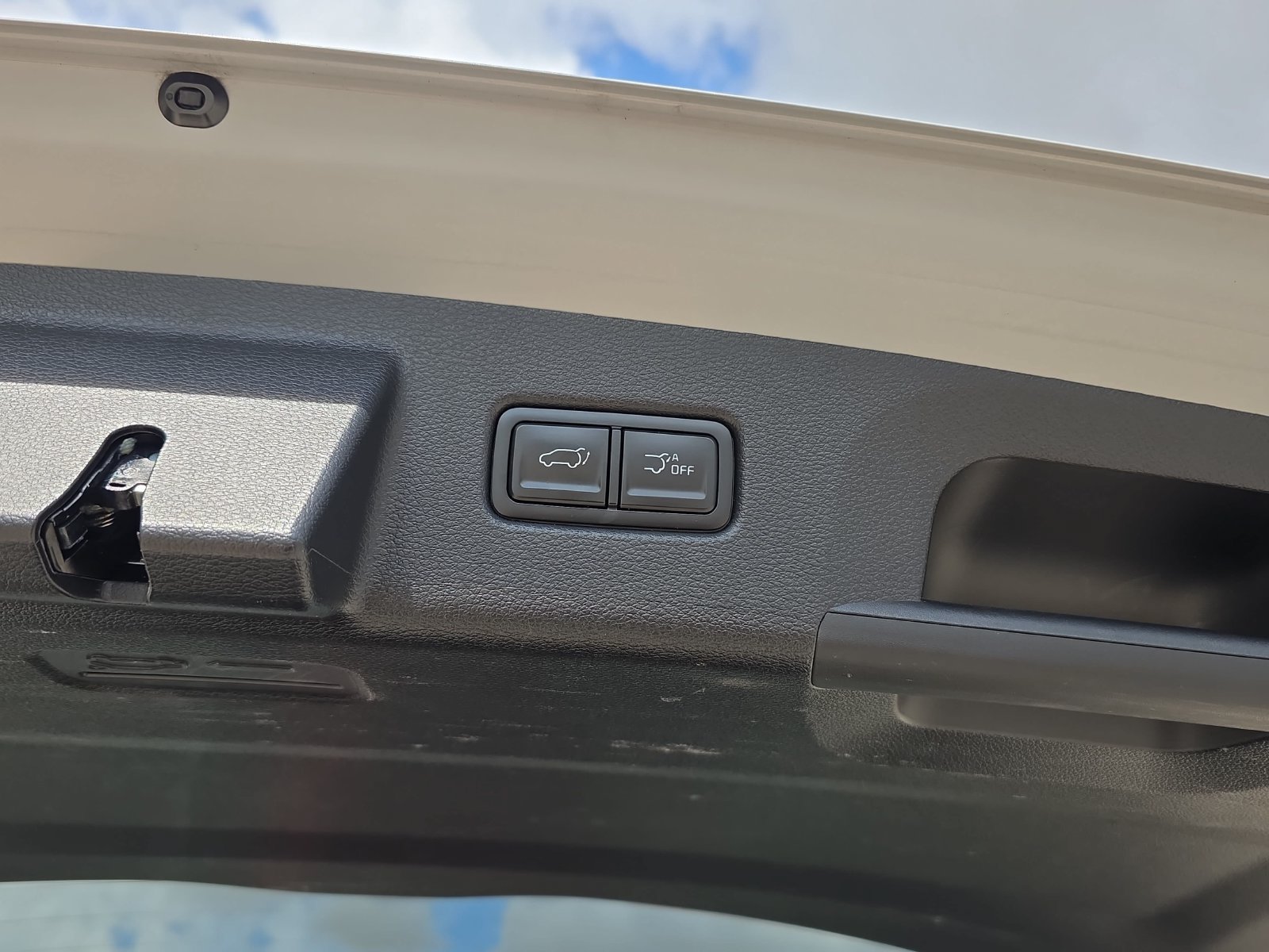 Used 2024 Kia Telluride EX X-Line AWD/4WD image 32