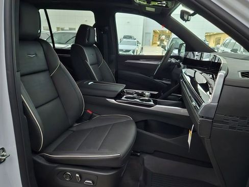 New 2026 Cadillac Escalade Sport w/ LPO, ONYX Package image 28