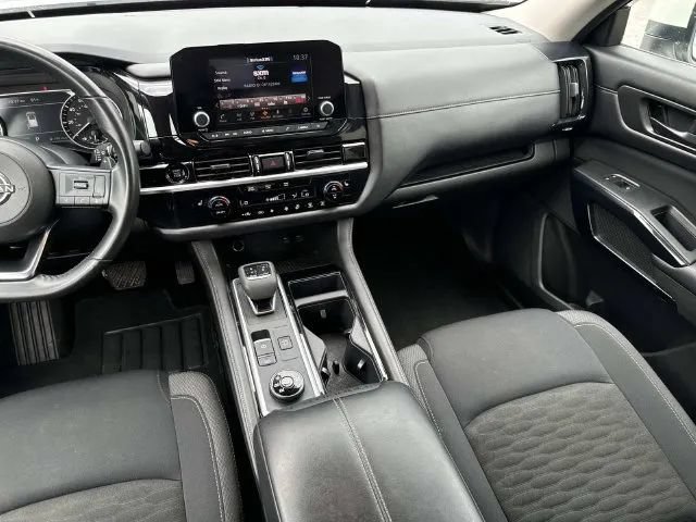 Certified 2025 Nissan Pathfinder SV AWD/4WD image 16