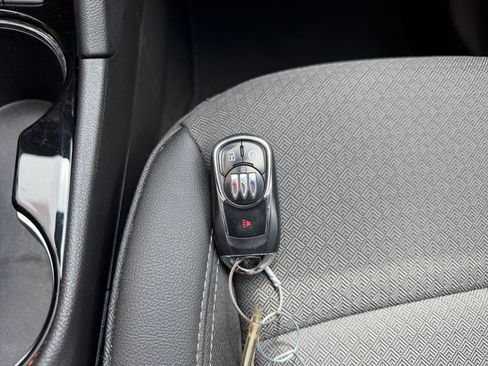 Used 2025 Buick Encore GX Preferred FWD image 18