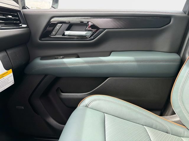 New 2026 GMC Yukon AT4 w/ AT4 Premium Plus Package AWD/4WD image 22