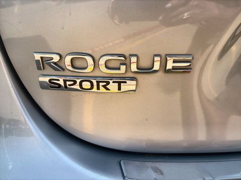 Used 2020 Nissan Rogue Sport S w/ Appearance Package FWD image 32