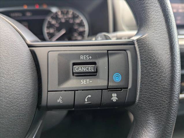 Used 2024 Nissan Rogue SV AWD/4WD image 14