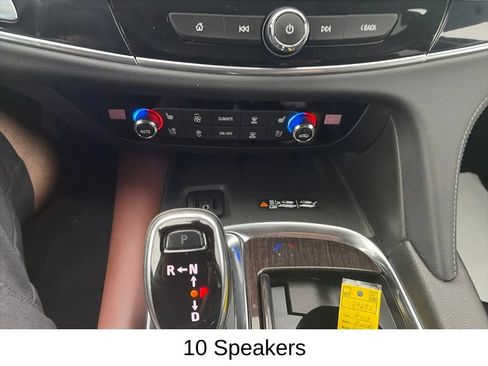 Used 2018 Buick Enclave Avenir w/ Avenir Technology Package AWD/4WD image 23