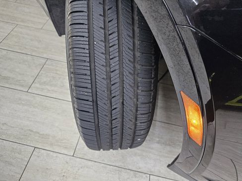 Used 2017 Cadillac XT5 Premium Luxury w/ LPO, Wheel Lock Package image 41