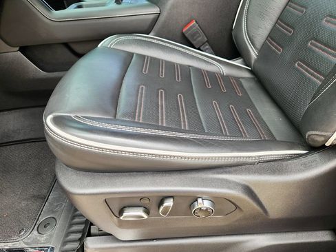 Used 2024 GMC Sierra 2500 AT4X AWD/4WD image 24