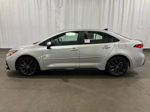 New 2026 Toyota Corolla SE w/ SE Package FWD image 6