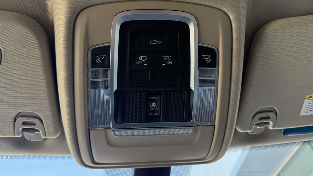 Used 2019 RAM 1500 Laramie AWD/4WD image 79