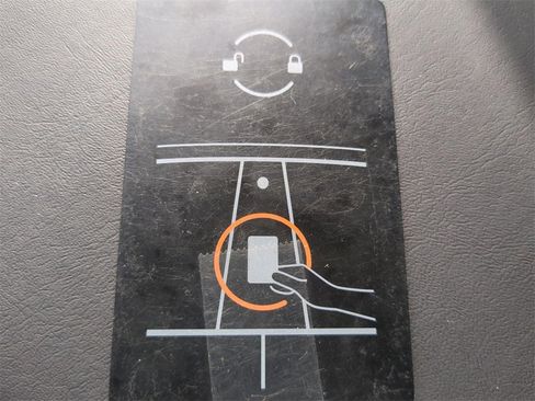 Used 2022 Tesla Model 3 Long Range image 29