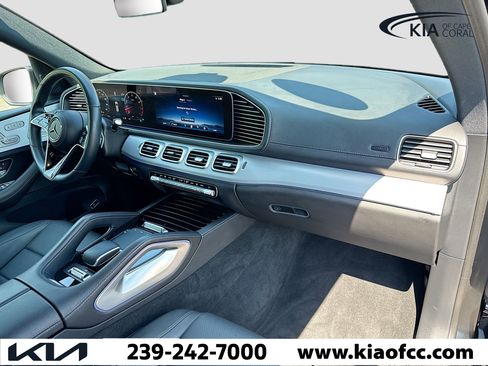 Used 2025 Mercedes-Benz GLS 450 4MATIC image 15