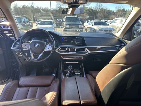 Used 2021 BMW X7 xDrive40i w/ Premium Package image 12