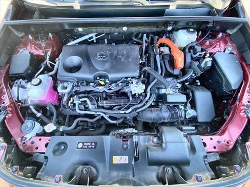 Certified 2025 Toyota RAV4 XLE AWD/4WD image 24