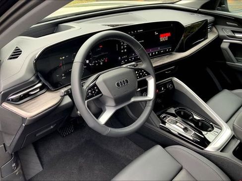 New 2025 Audi Q5 Premium Plus image 9