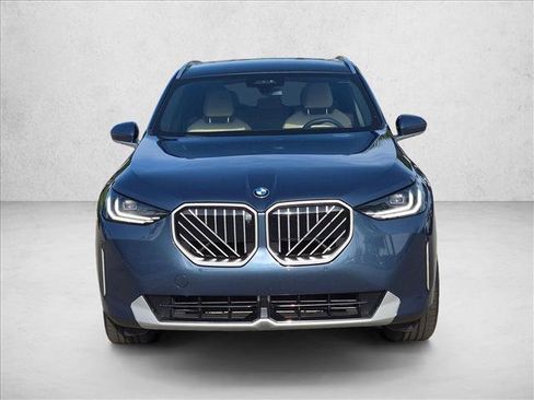 Certified 2025 BMW X3 xDrive30i w/ Premium Package AWD/4WD image 2