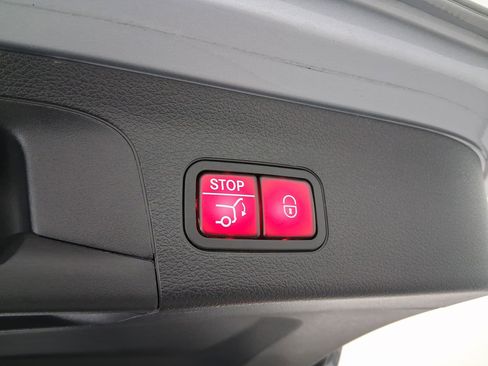 Used 2022 Mercedes-Benz GLS 450 4MATIC image 33