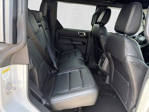 New 2026 Ford Bronco Outer Banks AWD/4WD image 23