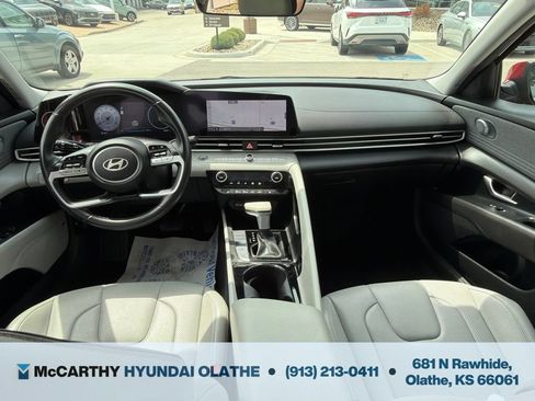 Certified 2024 Hyundai Elantra Limited FWD image 3