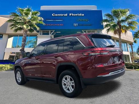 Certified 2024 Jeep Grand Cherokee Laredo AWD/4WD image 7
