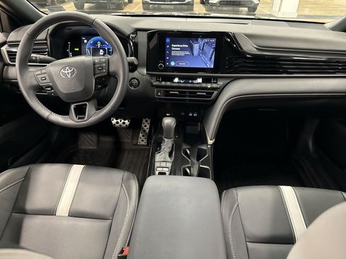 Used 2026 Toyota Camry SE w/ Convenience Package FWD image 24