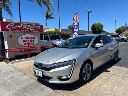 Used 2019 Honda Clarity Plug-In Hybrid image 3