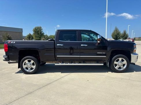 Used 2019 Chevrolet Silverado 2500 LTZ w/ Vortec Plus Package AWD/4WD image 36