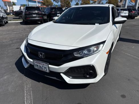 Used 2019 Honda Civic EX image 2