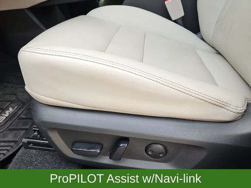 Used 2023 Nissan Rogue SL w/ SL Premium Package FWD image 26