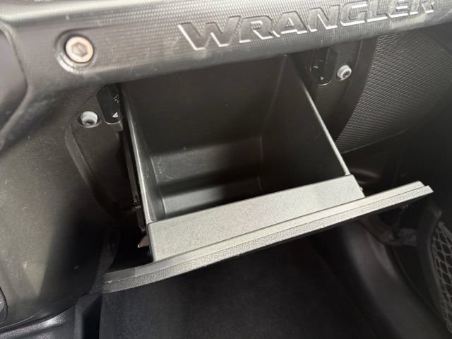 Used 2020 Jeep Wrangler Unlimited Sport AWD/4WD image 32