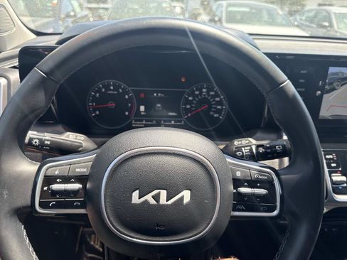 Used 2023 Kia Sorento S w/ Panoramic Sunroof Package AWD/4WD image 29