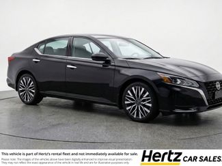 Used 2025 Nissan Altima 2.5 SV FWD video 1